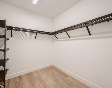 16907 Fairgrove Way - Photo Thumbnail 9