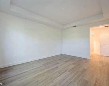 16907 Fairgrove Way - Photo Thumbnail 6