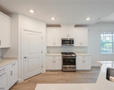16907 Fairgrove Way - Photo Thumbnail 3