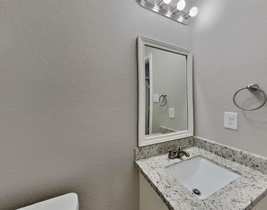 11409 Ryan Court - Photo Thumbnail 12