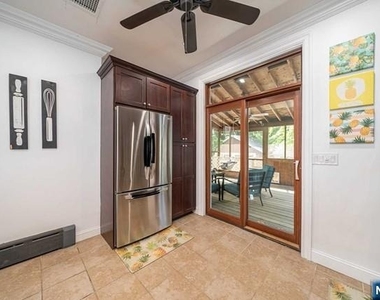 296 Willow - Photo Thumbnail 19