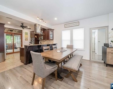296 Willow - Photo Thumbnail 5