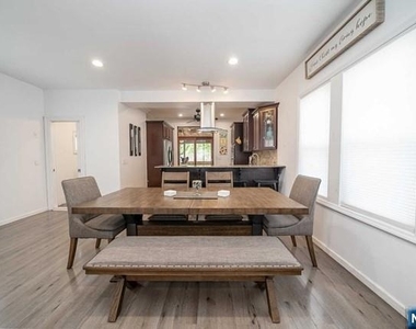 296 Willow - Photo Thumbnail 7