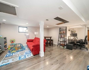 296 Willow - Photo Thumbnail 23