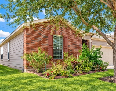7751 Shavano Lane - Photo Thumbnail 2