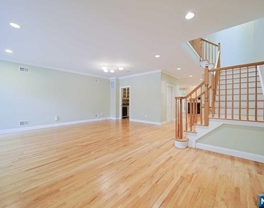 2 Candlewood - Photo Thumbnail 3