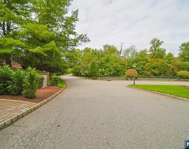 2 Candlewood - Photo Thumbnail 37