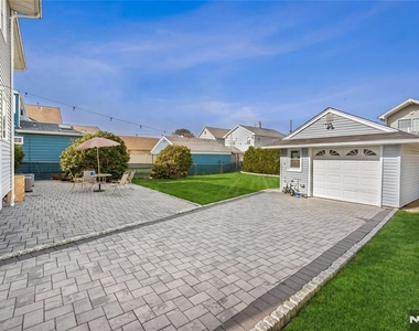 813 Morton - Photo Thumbnail 1