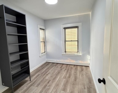 85 Midland - Photo Thumbnail 9