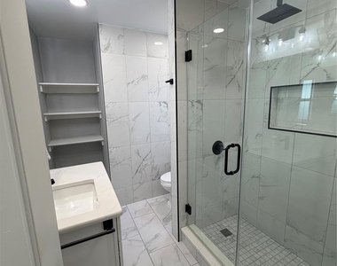 85 Midland - Photo Thumbnail 10