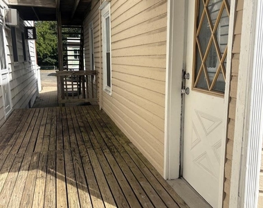 79 Midland - Photo Thumbnail 2