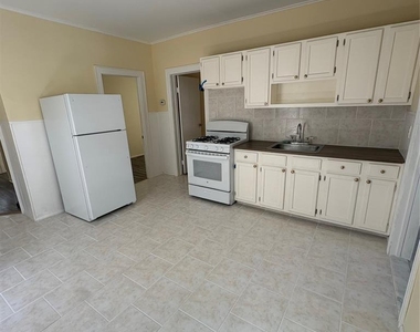 79 Midland - Photo Thumbnail 7