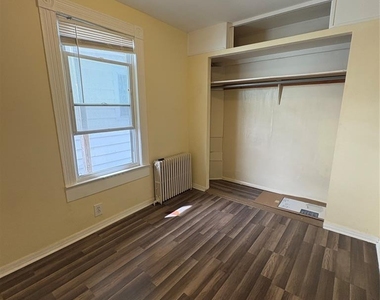 79 Midland - Photo Thumbnail 14
