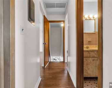 115 Van Riper - Photo Thumbnail 17