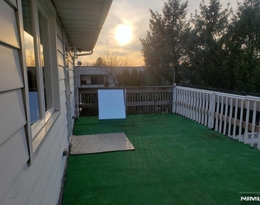 31 Plauderville - Photo Thumbnail 20