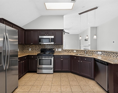 20531 Newfalls Court - Photo Thumbnail 5
