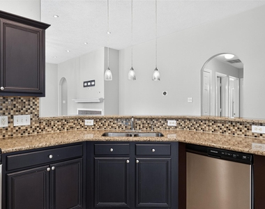 20531 Newfalls Court - Photo Thumbnail 6