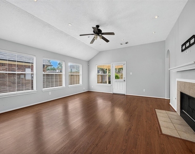 20531 Newfalls Court - Photo Thumbnail 11