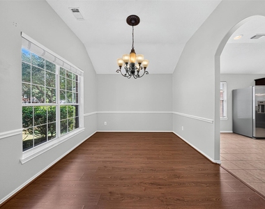 20531 Newfalls Court - Photo Thumbnail 2