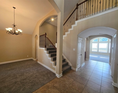 6611 Rosemary Knoll Lane - Photo Thumbnail 9