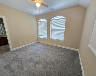 6611 Rosemary Knoll Lane - Photo Thumbnail 29