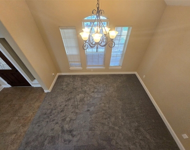 6611 Rosemary Knoll Lane - Photo Thumbnail 11