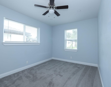 4120 Linn Street - Photo Thumbnail 7