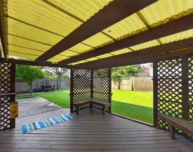 3423 Green Fields Drive - Photo Thumbnail 32