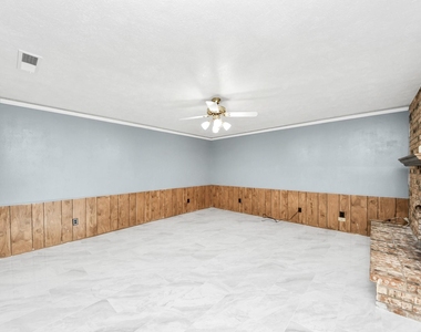 16835 Kilwinning Drive - Photo Thumbnail 24