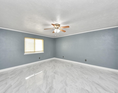 16835 Kilwinning Drive - Photo Thumbnail 28