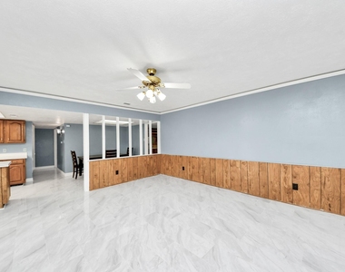 16835 Kilwinning Drive - Photo Thumbnail 21