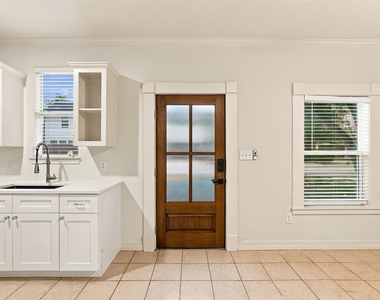1201 Cordell Street - Photo Thumbnail 1