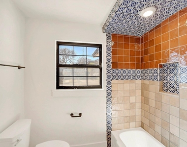 510 Parkview Boulevard - Photo Thumbnail 11