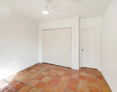 510 Parkview Boulevard - Photo Thumbnail 8