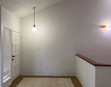 12676 Newbrook Drive - Photo Thumbnail 5