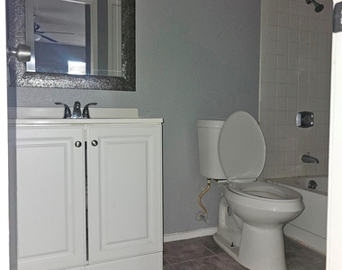 13480 S Thorntree Drive - Photo Thumbnail 9