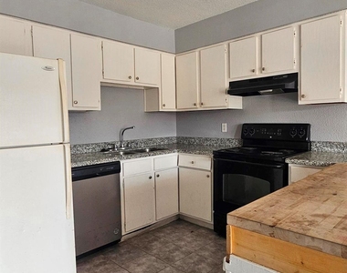 13480 S Thorntree Drive - Photo Thumbnail 5