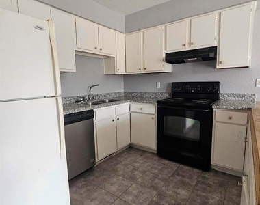 13480 S Thorntree Drive - Photo Thumbnail 4