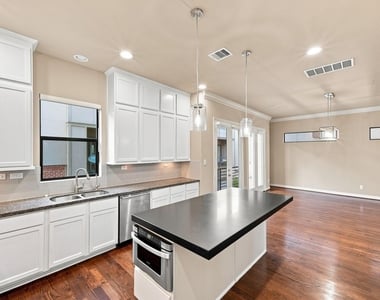 2422 Langston Street - Photo Thumbnail 14