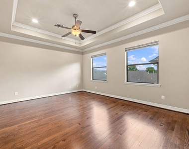 2422 Langston Street - Photo Thumbnail 30
