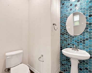 2422 Langston Street - Photo Thumbnail 44