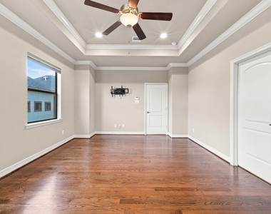 2422 Langston Street - Photo Thumbnail 31