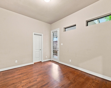 2422 Langston Street - Photo Thumbnail 7