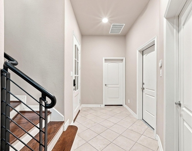 2422 Langston Street - Photo Thumbnail 5