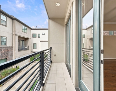 2422 Langston Street - Photo Thumbnail 48