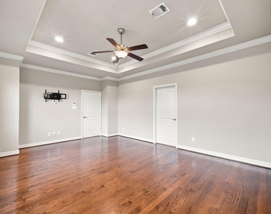 2422 Langston Street - Photo Thumbnail 16