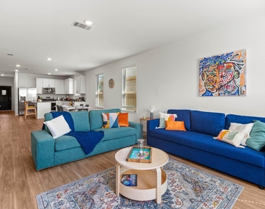 1301 Bright Hill Drive - Photo Thumbnail 12