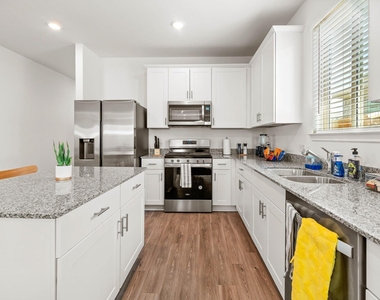 1301 Bright Hill Drive - Photo Thumbnail 4