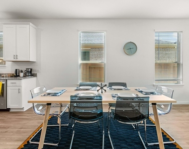 1301 Bright Hill Drive - Photo Thumbnail 7