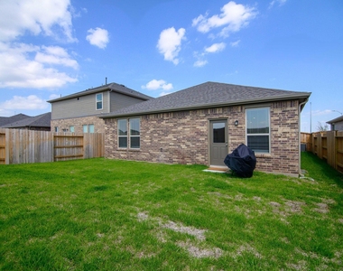 1301 Bright Hill Drive - Photo Thumbnail 31